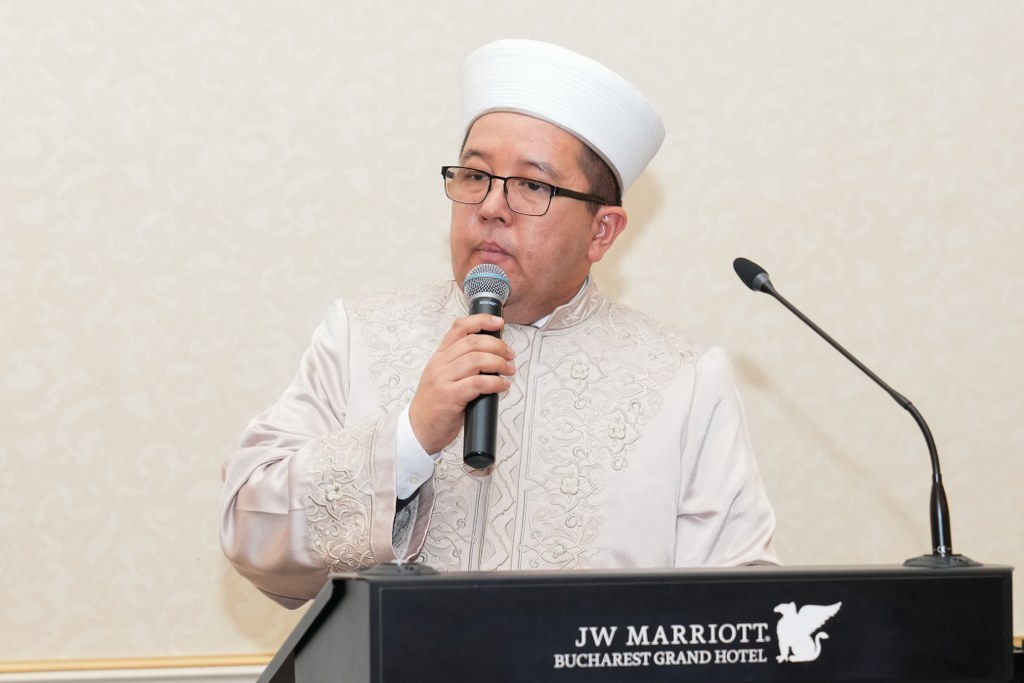 Dövlət Komitəsinin nümayəndə heyəti Rumıniya Müsəlman Müftiliyinin təşkil etdiyi iftar mərasimində iştirak edib - Image 8