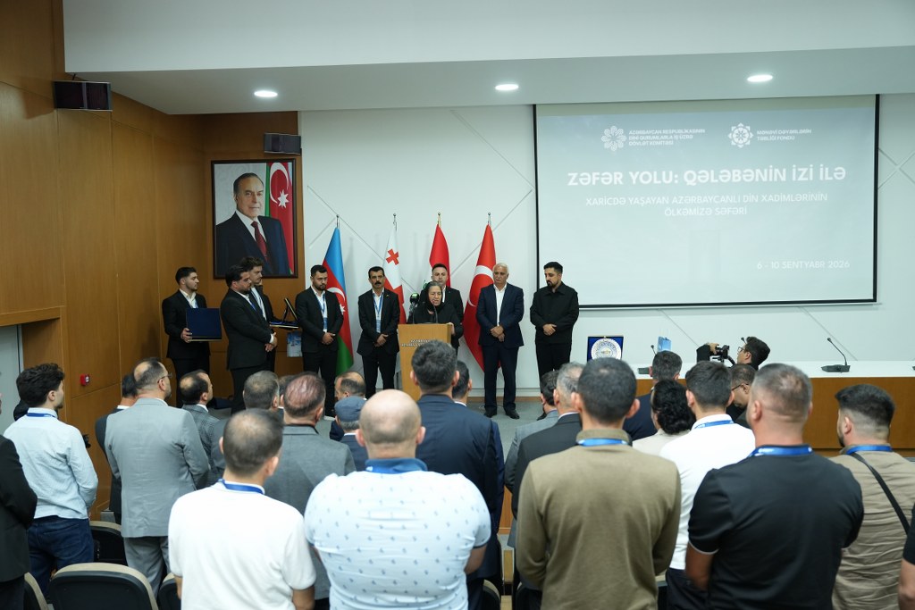 Azərbaycan İlahiyyat İnstitutunda din xadimlərindən ibarət nümayəndə heyəti ilə görüş keçirilib - Image 9