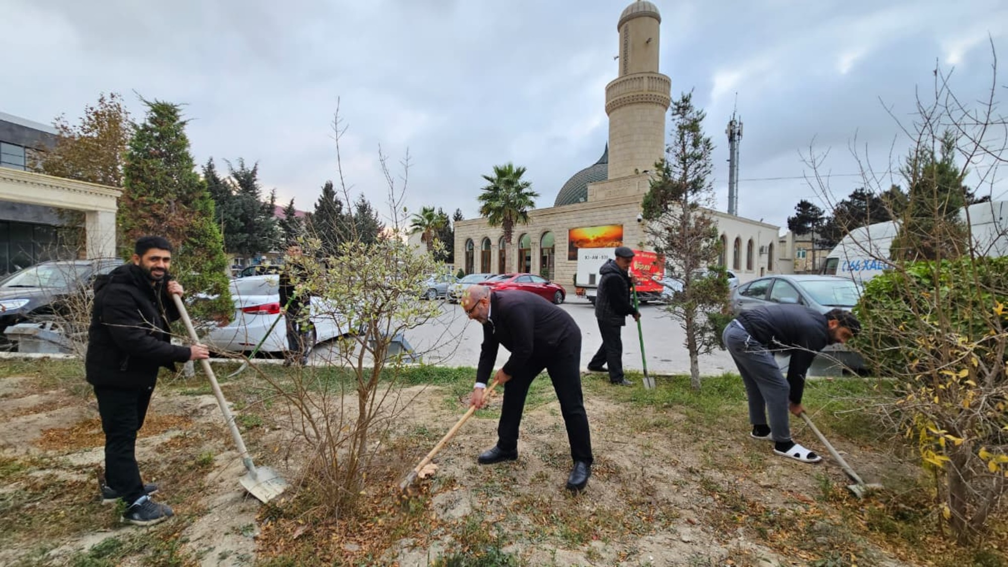 “Yaşıl gələcək naminə” aksiyası davam etdirilir - Image 16