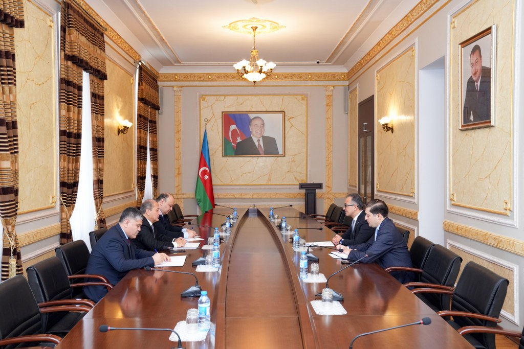 Komitə sədri Özbəkistan nümayəndə heyəti ilə görüşüb - Image 1