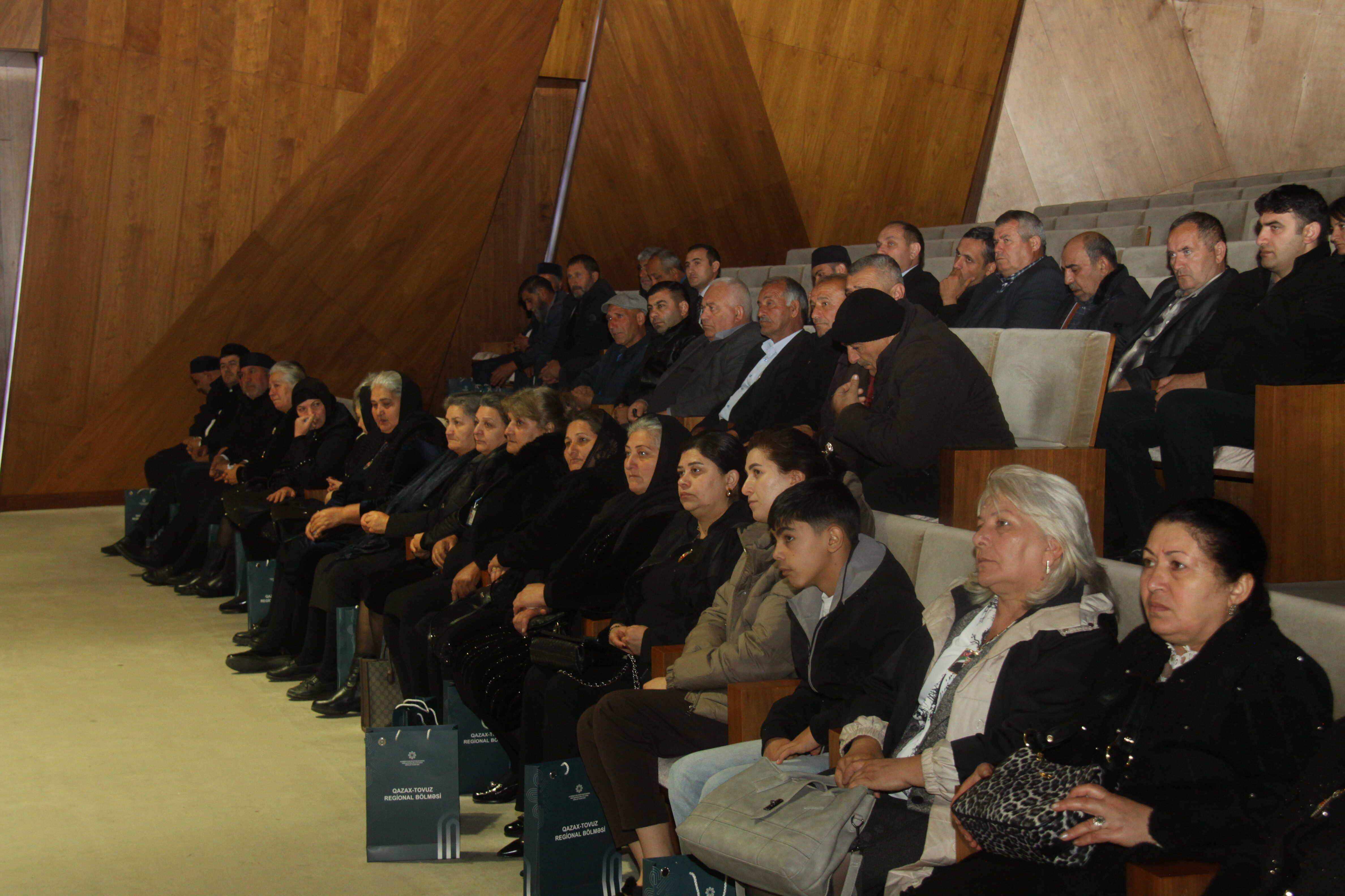 Şəmkirdə “Zəfərimizin şanlı tarixi” mövzusunda konfrans keçirilib - Image 11