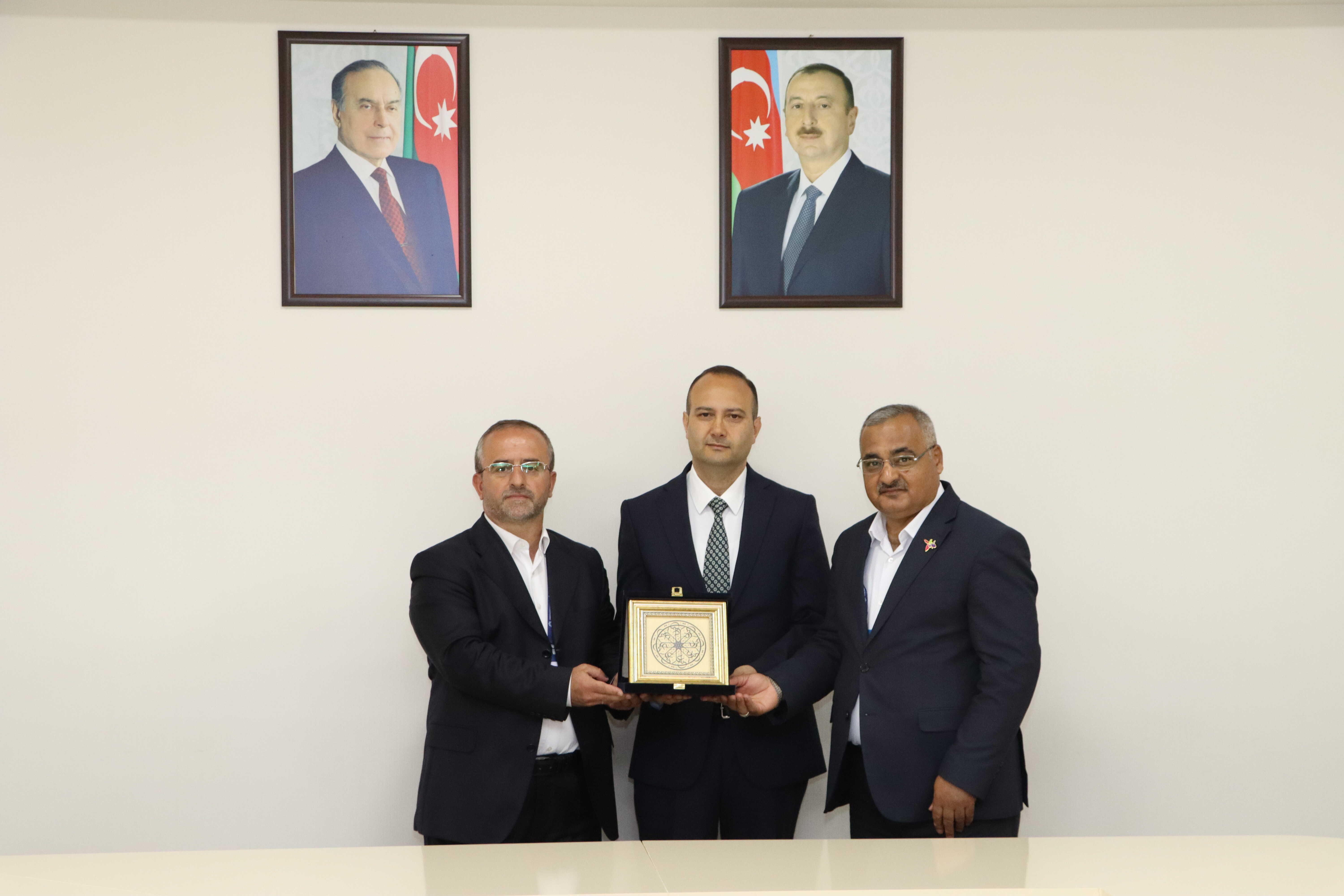 Azərbaycan İlahiyyat İnstitutunda din xadimlərindən ibarət nümayəndə heyəti ilə görüş keçirilib - Image 4