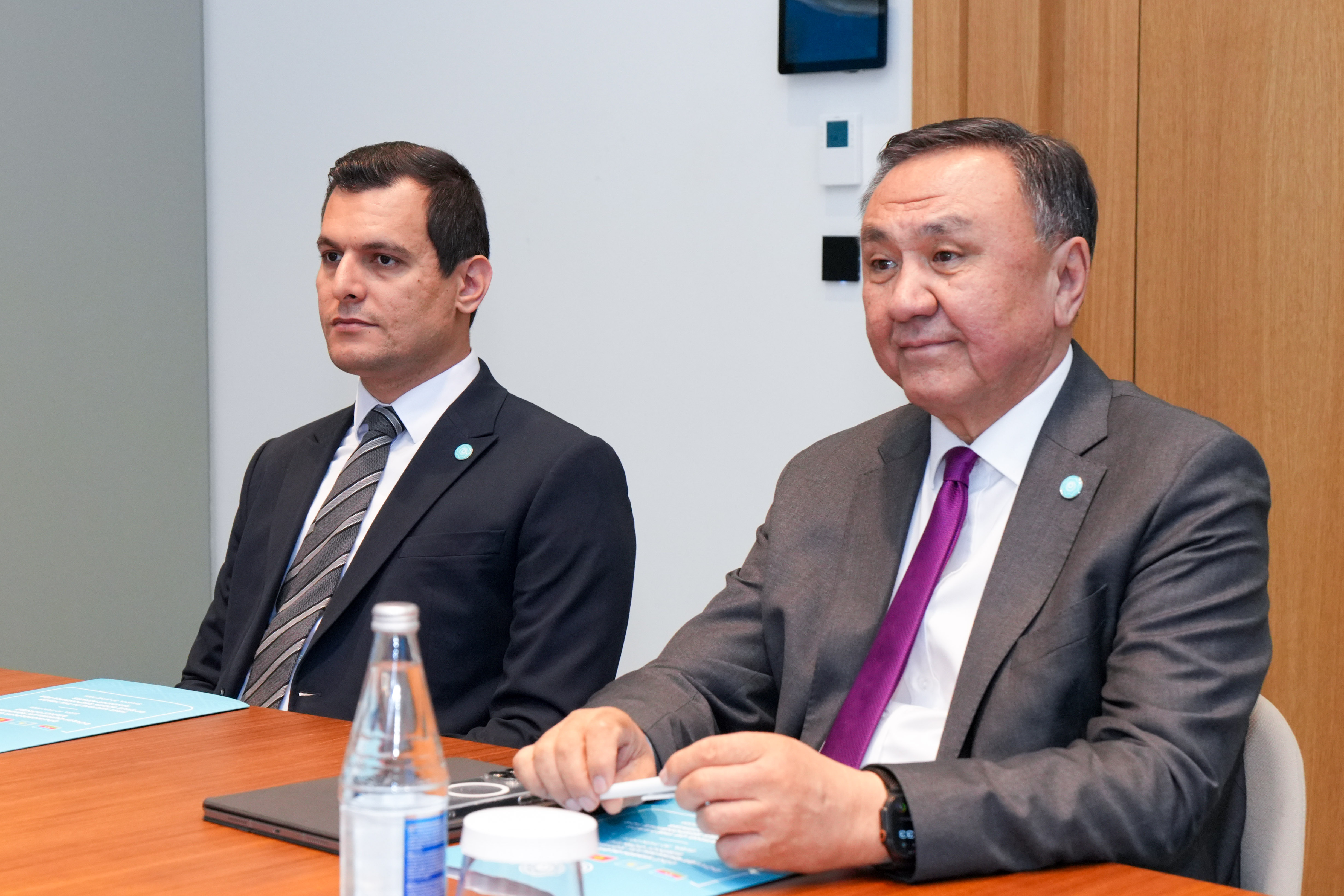 Dövlət Komitəsinin sədri Ramin Məmmədov TDT-nin Baş katibi Kubanıçbek Ömüralıyev ilə görüşüb - Image 3