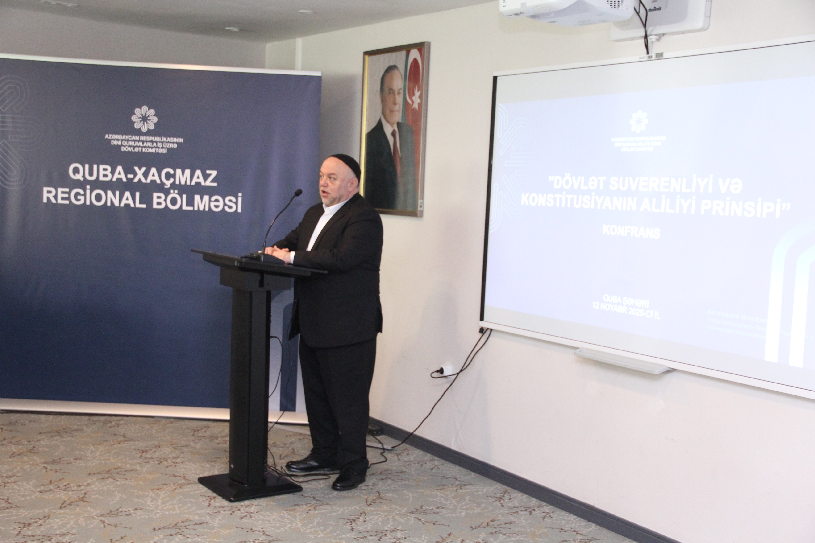 Qubada “Dövlət suverenliyi və Konstitusiyanın aliliyi prinsipi” mövzusunda konfrans keçirilib - Image 11