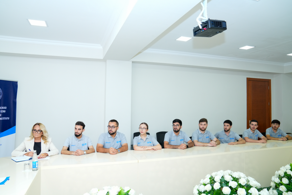 Dövlət Komitəsinin sədri AMİN könüllüləri ilə görüşüb - Image 4