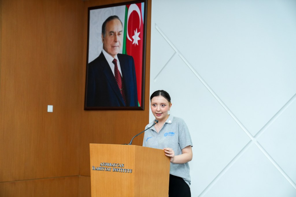 Dövlət Komitəsində təcrübə keçmiş AMİN könüllülərinə sertifikatlar təqdim olunub - Image 23