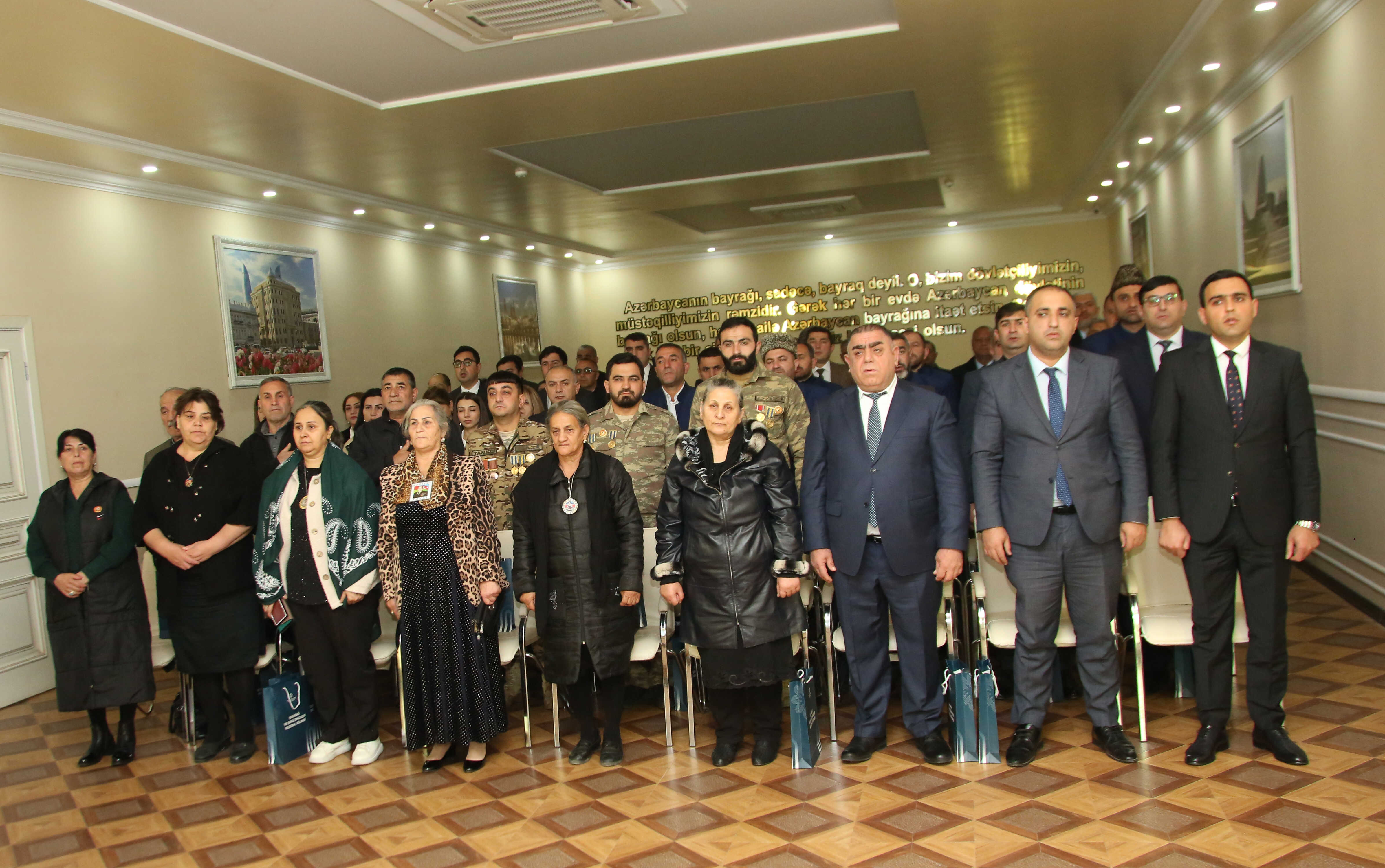 Ağcabədi rayonunda “Vətən müharibəsindəki qələbəmizdə milli-mənəvi dəyərlərimizin rolu” mövzusunda konfrans keçirilib - Image 1