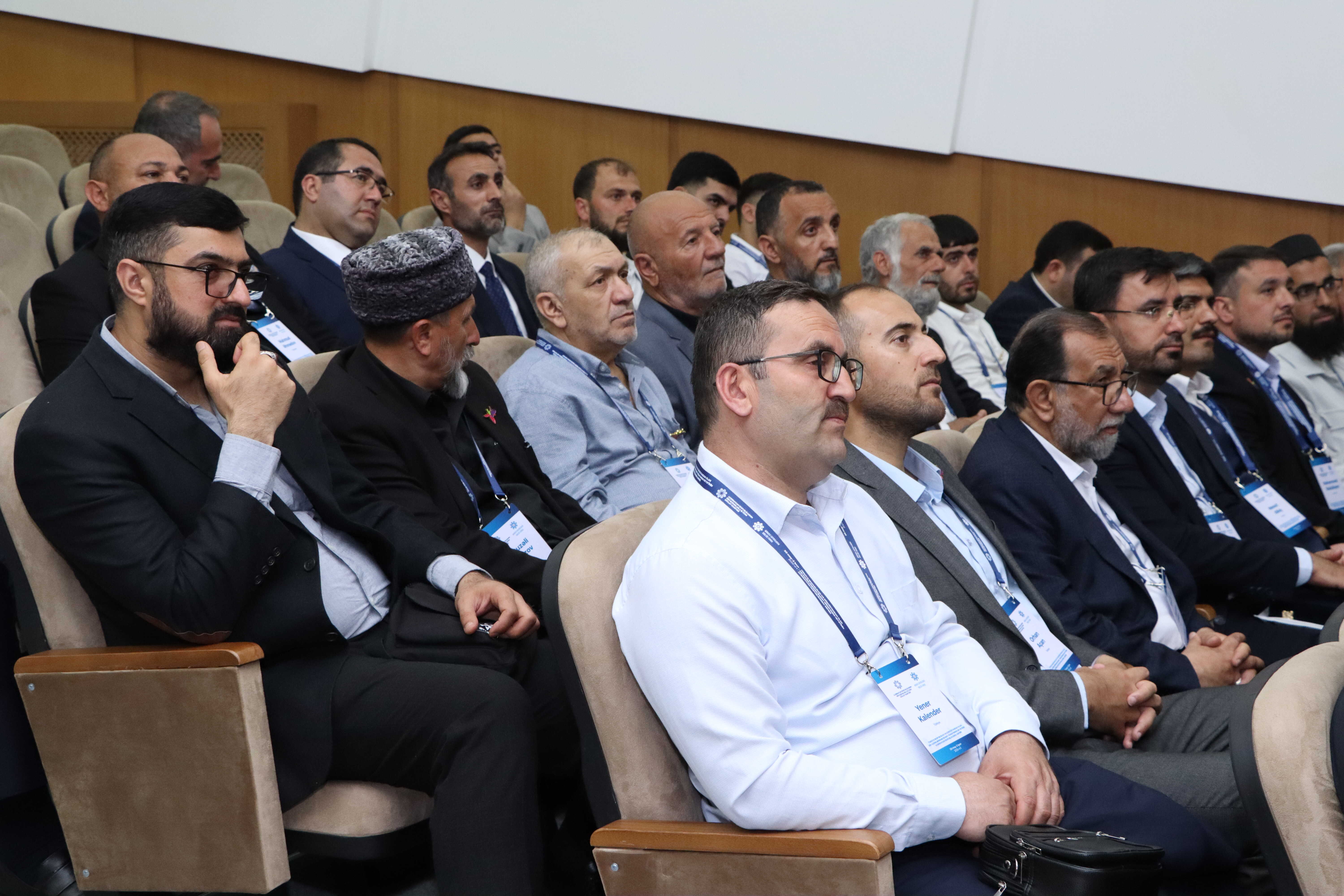Azərbaycan İlahiyyat İnstitutunda din xadimlərindən ibarət nümayəndə heyəti ilə görüş keçirilib - Image 8