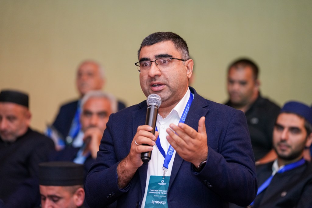 Ağdaşda din xadimləri üçün “Birgəyaşayış ənənəsində dini dəyərlərin rolu” mövzusunda təlim keçirilib - Image 7