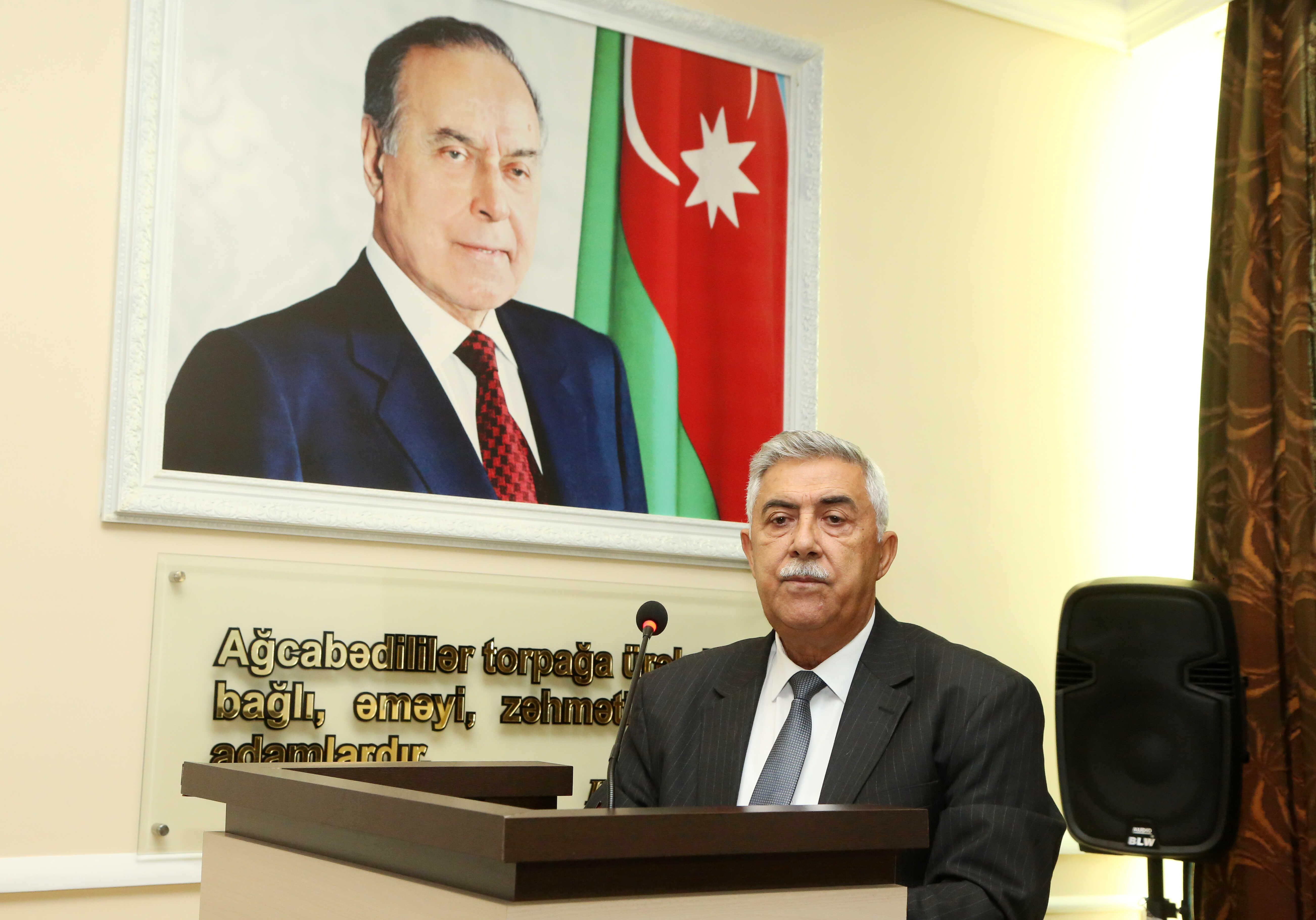 Ağcabədi rayonunda “Vətən müharibəsindəki qələbəmizdə milli-mənəvi dəyərlərimizin rolu” mövzusunda konfrans keçirilib - Image 6