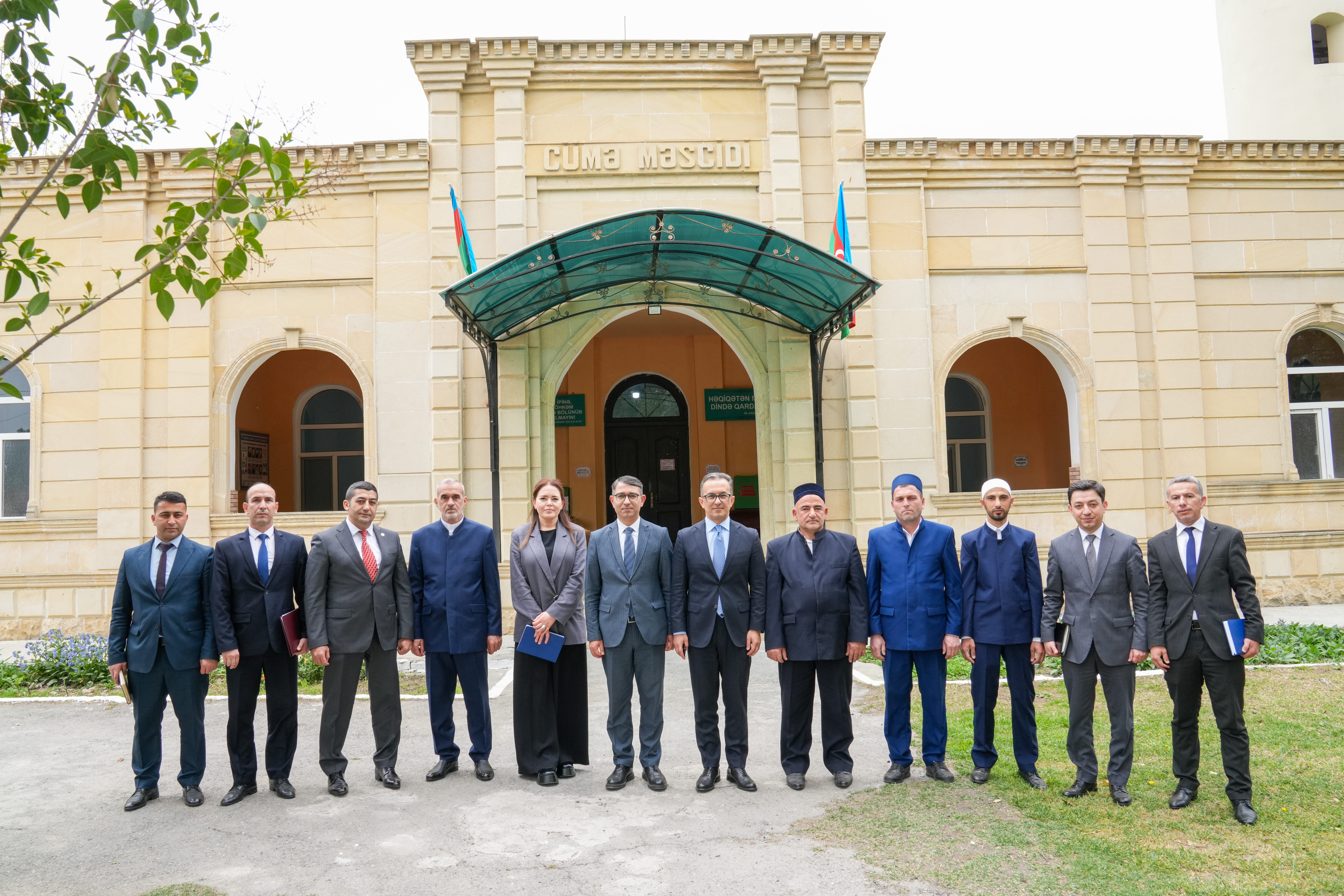 Dövlət Komitəsinin sədri Zərdab rayonunda yerləşən məscidlərin fəaliyyəti ilə tanış olub - Image 13