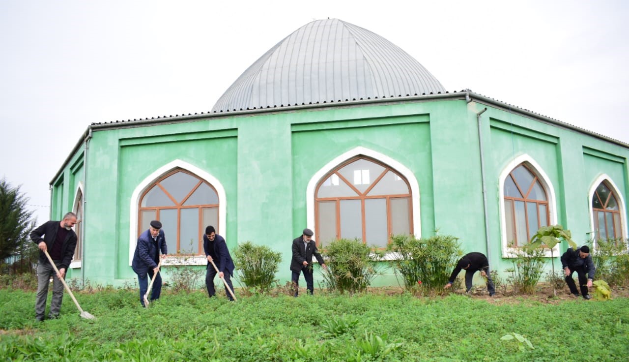 “Yaşıl gələcək naminə” aksiyası davam etdirilir - Image 16