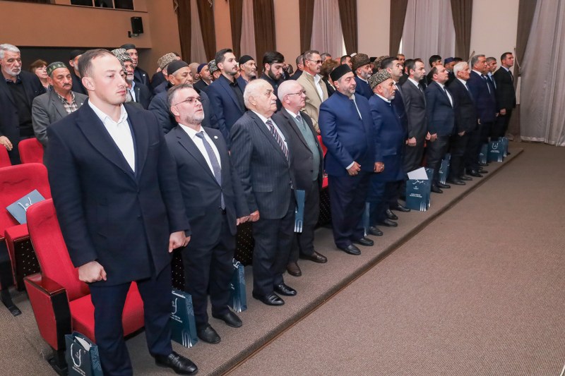 Şamaxıda “Dini tolerantlıq – cəmiyyətdə birgəyaşayış ənənəsinin təminatçısı” mövzusunda regional konfrans keçirilib - Image 1