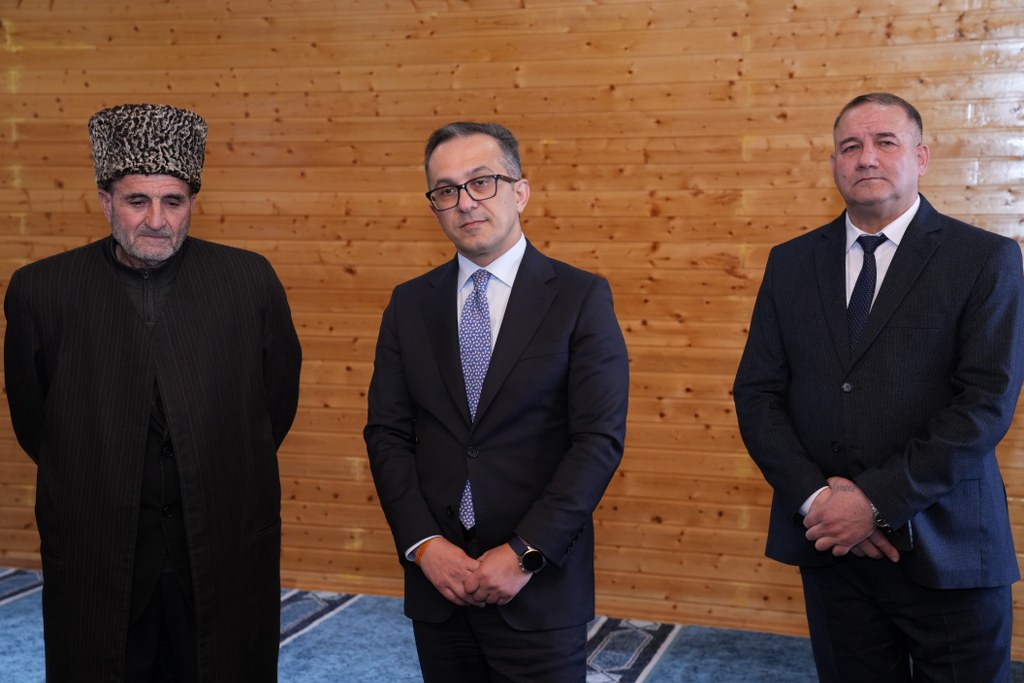 Dövlət Komitəsinin sədri Siyəzən rayonunda yerləşən məscidlərin fəaliyyəti ilə tanış olub - Image 3
