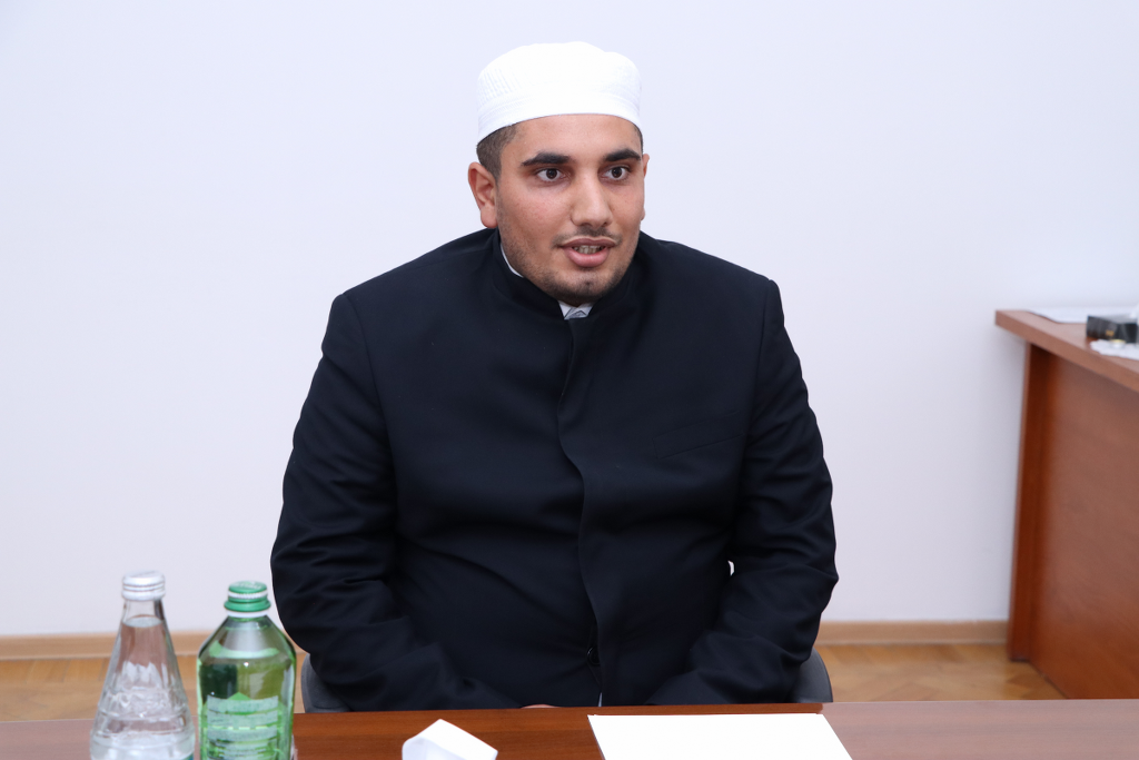 Dövlət Komitəsinin sədri Ağsuda vətəndaşların müraciətlərini dinləyib - Image 11