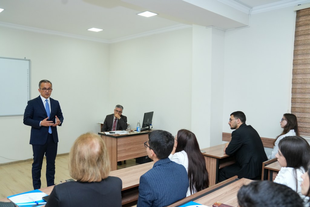 Azərbaycan İlahiyyat İnstitutunda “Ailə dəyərləri” mövzusunda açıq dərs keçirilib - Image 15