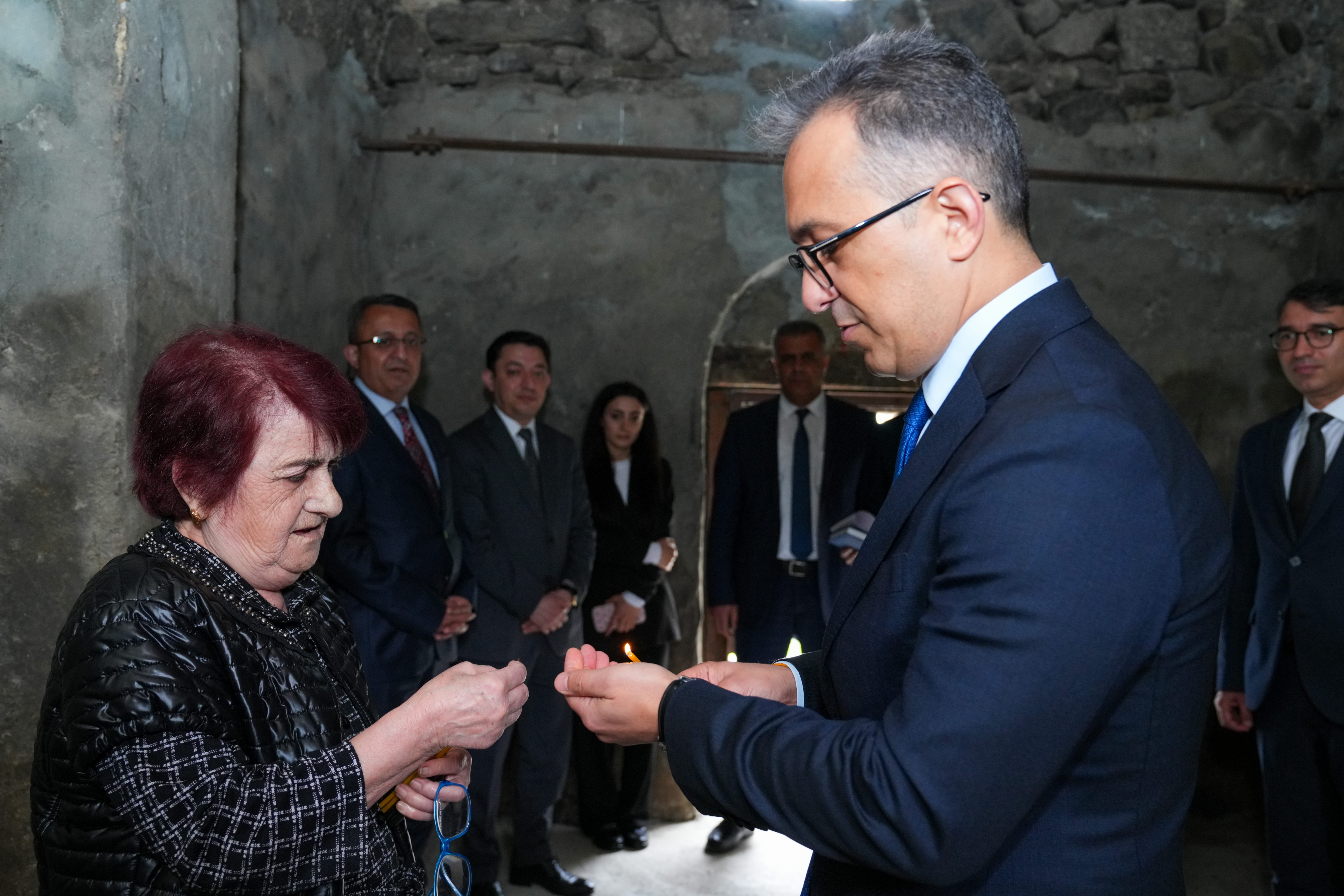 Komitə sədri Oğuz rayonununda dini ibadət yerlərini ziyarət edib - Image 4