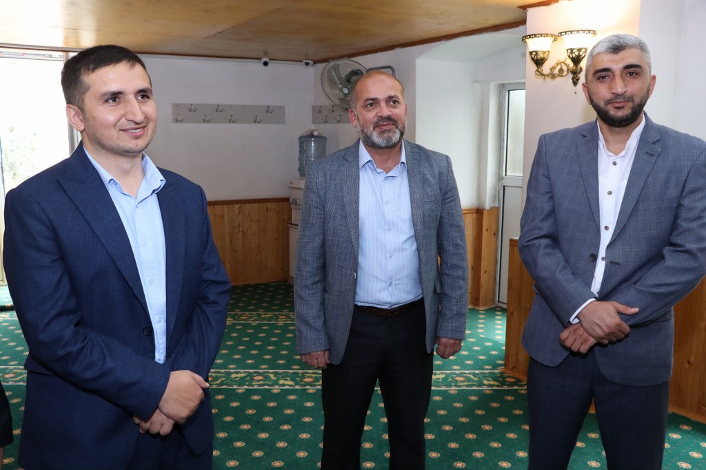 Komitə sədri Xəzər rayonunda yerləşən məscidləri ziyarət edib - Image 7