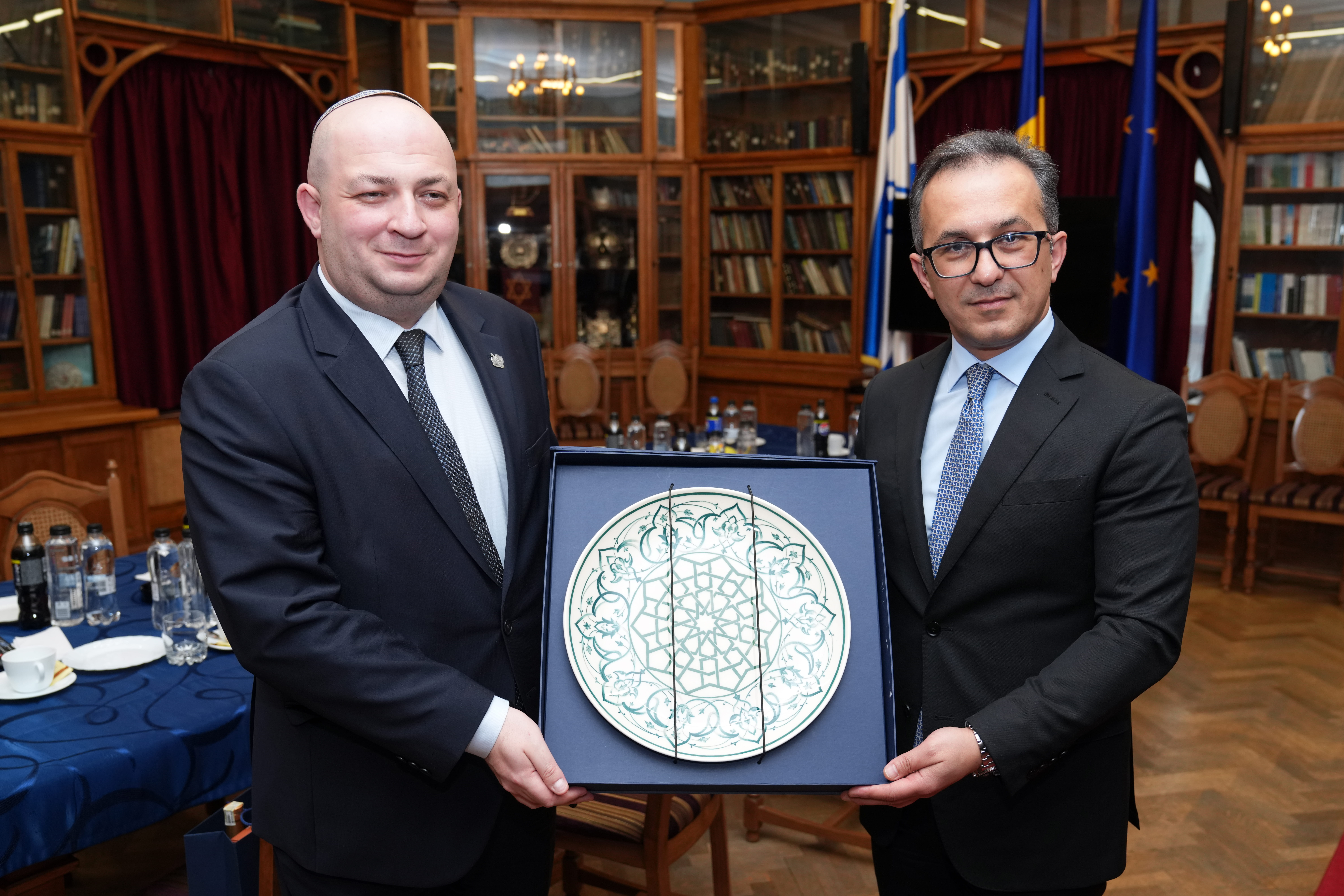 Komitə sədri Yəhudi İcmaları Federasiyasının prezidenti ilə görüşüb - Image 3