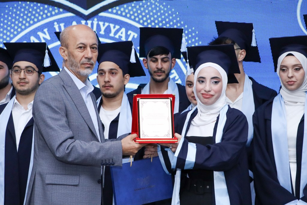 Azərbaycan İlahiyyat İnstitutunda Məzun günü keçirilib - Image 11