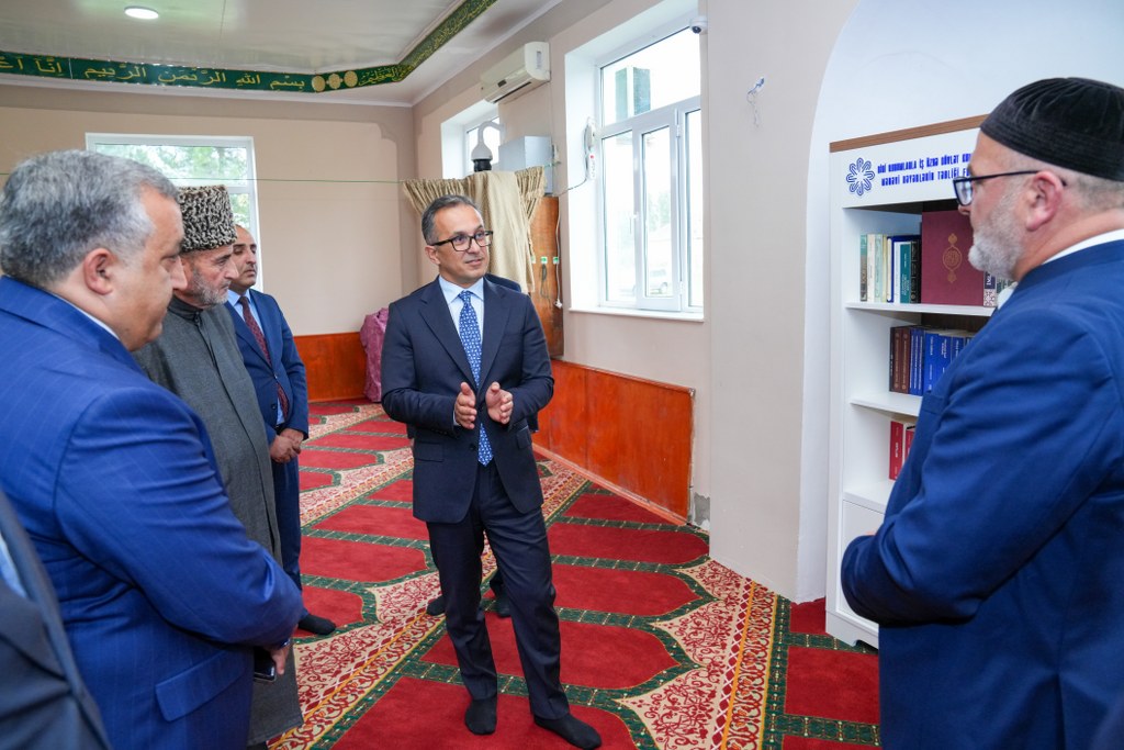 Dövlət Komitəsinin sədri Şabran rayonunda məscidlərin fəaliyyəti ilə tanış olub - Image 3