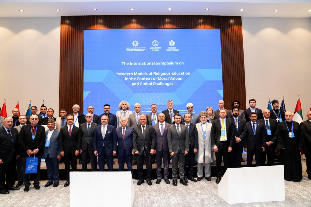 “Müasir din təhsili modelləri:mənəvi dəyərlər və qlobal çağırışlar kontekstində” beynəlxalq simpoziumdan