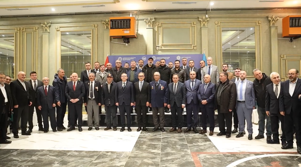 Qarsdakı soydaşlarımız üçün Ramazan ayı münasibətilə keçirilən iftar mərasimindən